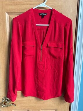 Express Red Long Sleeve V-Neck Zip Front Blouse